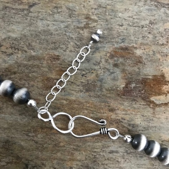 Sterling Silver Graduated Necklace.